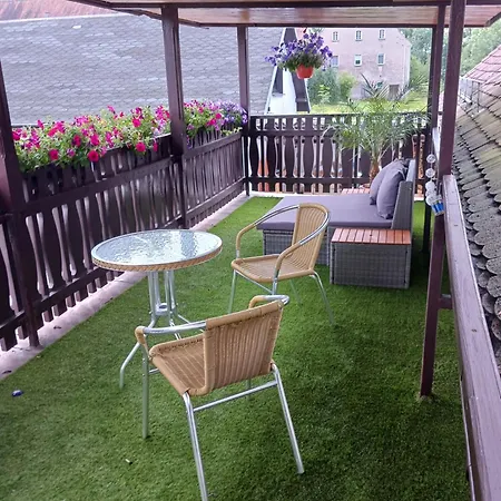 Bei Zittau Ferienwohnung Frieda Mit Camping Und Biker Huetten Am Zittauer Gebirge Exterior foto