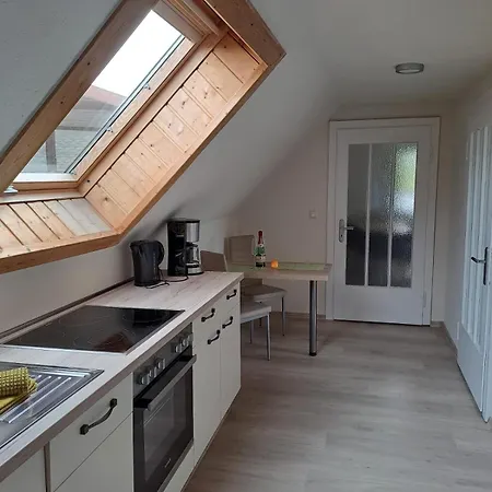 Bei Zittau Ferienwohnung Frieda Mit Camping Und Biker Huetten Am Zittauer Gebirge Exterior foto