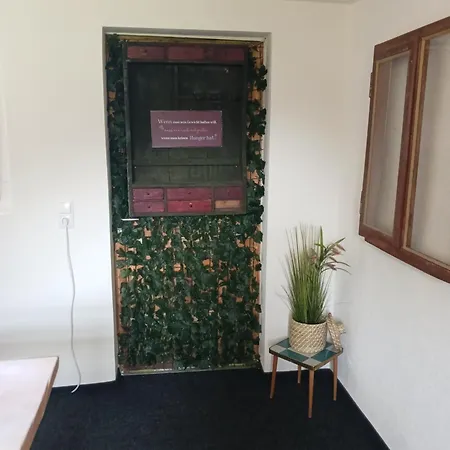 Bei Zittau Ferienwohnung Frieda Mit Camping Und Biker Huetten Am Zittauer Gebirge Exterior foto